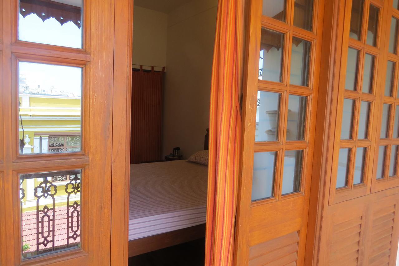 Maison Petite Singapore Pondicherry Exteriör bild